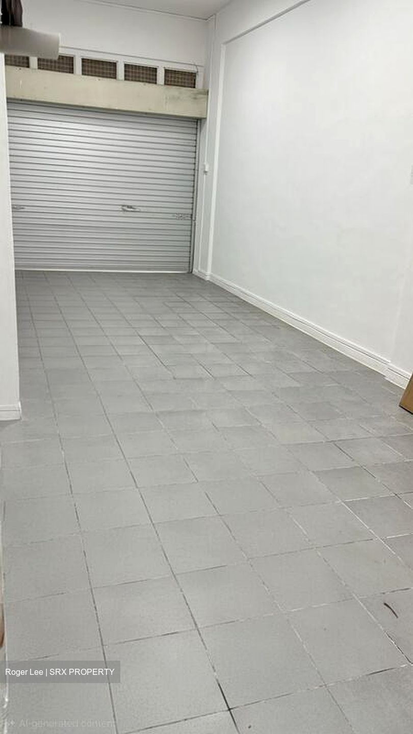 Owen Road (D8), Retail #518510851